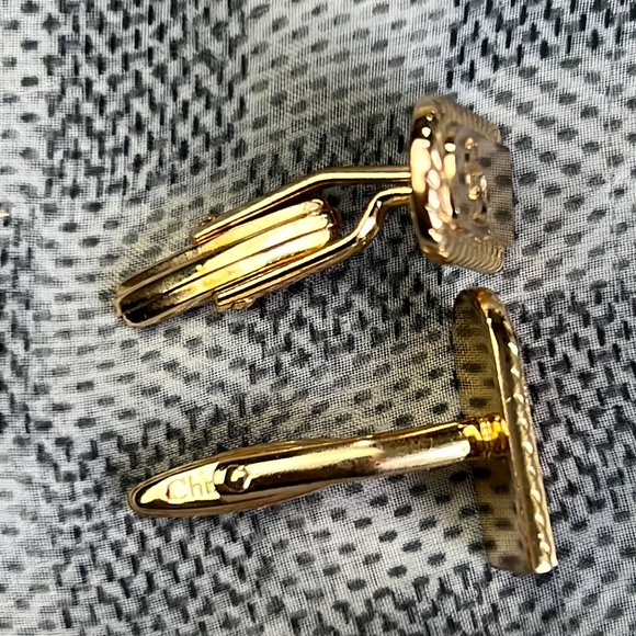 Auth. Christian Dior Logo Gold Tone Cuffs Vintage authentic cufflinks - Picture 11 of 11